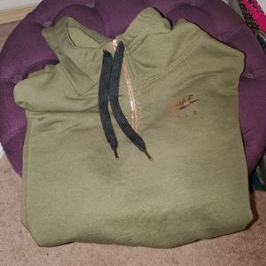 Nike Crop Hooded Sweatshirt